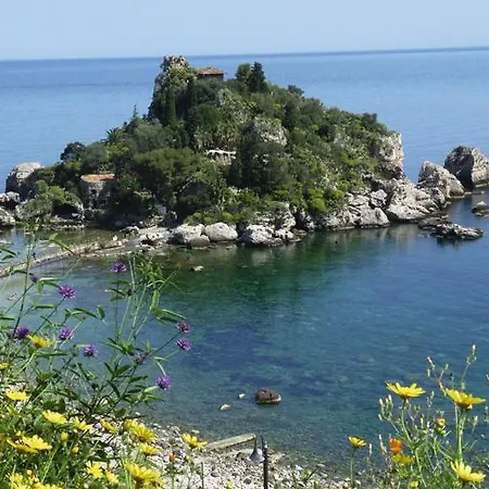 La Casa Di Luigi Bed & Breakfast 4*