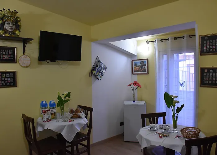 La Casa Di Luigi Bed & Breakfast Giardini Naxos