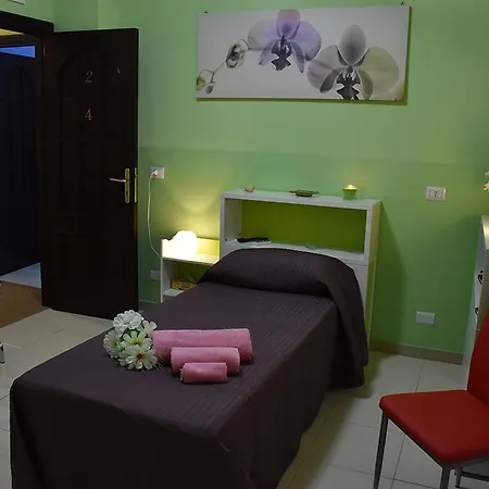 La Casa Di Luigi B&B 지아르디니낙소스